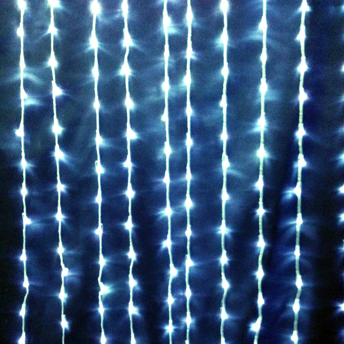 Светодиодная (LED) гирлянда Белая "Занавес" водонепроницаемая с коннектором на прозрачном проводе